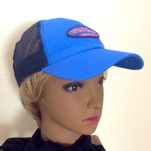 EUC Vineyard Vines Unisex Sailfish Emblem Trucker Hat OS